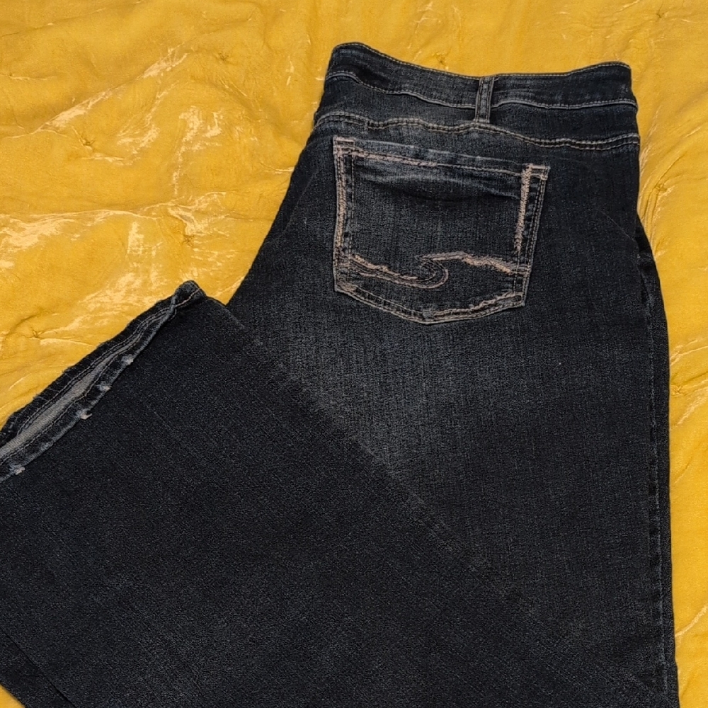 Silver Jeans Women's Boot Cut Jeans - Dark Blue